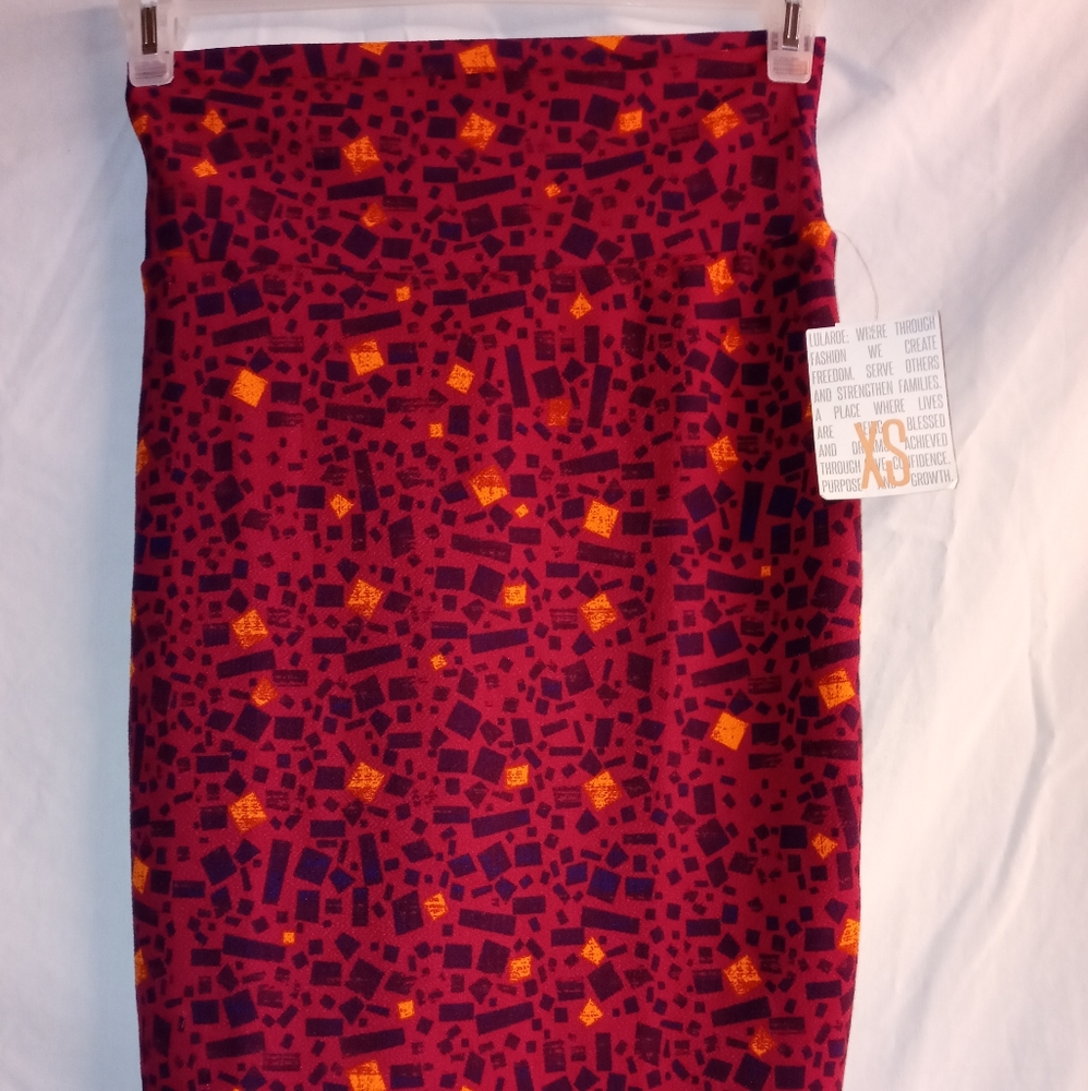 NWT LuLaRoe Cassie skirt